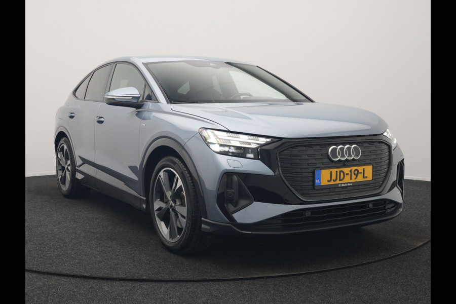 Audi Q4 e-tron 40 S Line 77 kWh 204pk | Adaptive Cruise | Valcona Lederen Sportstoelen Verwarmd | 20"L.M | Apple Carplay | Keyless | Blis | Camera | Virtual | Navigatie | DAB |