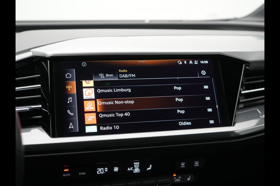 Audi Q4 e-tron 40 S Line 77 kWh 204pk | Adaptive Cruise | Valcona Lederen Sportstoelen Verwarmd | 20"L.M | Apple Carplay | Keyless | Blis | Camera | Virtual | Navigatie | DAB |