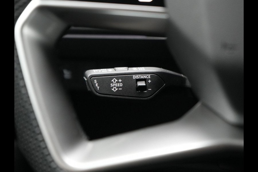 Audi Q4 e-tron Sportback 40 S Line 77 kWh 204pk | Adaptive Cruise | Valcona Lederen Sportstoelen Verwarmd | 20"L.M | Apple Carplay | Keyless | Blis | Camera | Virtual | Navigatie | DAB |