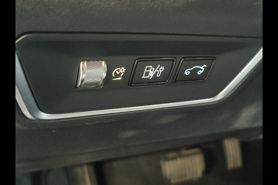 Lynk & Co 01 1.5 Plug-in Hybrid * 360* camera Pano/dak Apple/Carplay Adaptive/Cruise Rijklaar + 12 maanden Bovag-garantie  Henk Jongen Auto's in Helmond,  al 50 jaar service zoals 't hoort!
