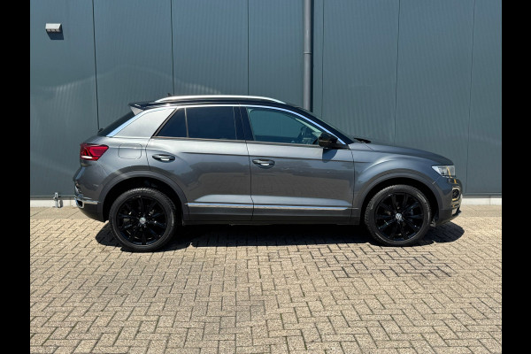 Volkswagen T-Roc 1.5 TSI Automaat Sport * Virtual Cockpit * Carplay * Full Led * Adaptieve Cruise *