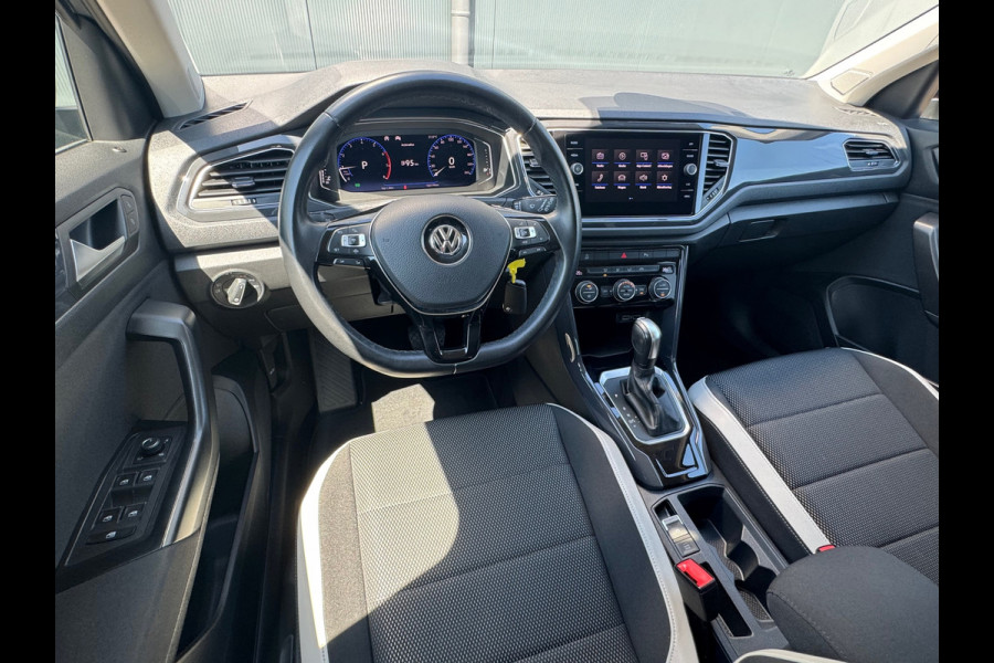 Volkswagen T-Roc 1.5 TSI Automaat Sport * Virtual Cockpit * Carplay * Full Led * Adaptieve Cruise *