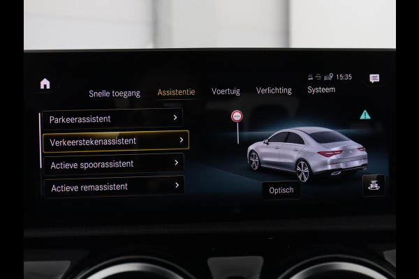 Mercedes-Benz CLA-Klasse 180 Business Solution AMG | Stoelverwarming | Leder/Alcantara | Navigatie | Park Assist | Widescreen | Full LED | Climate control | Bluetooth | Cruise control | Sportstoelen