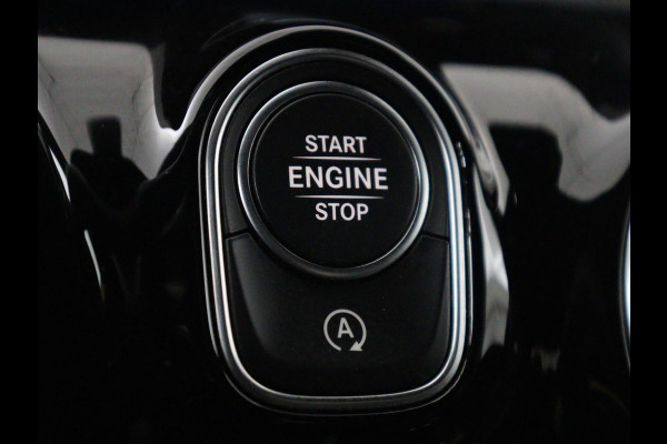 Mercedes-Benz CLA-Klasse 180 Business Solution AMG | Stoelverwarming | Leder/Alcantara | Navigatie | Park Assist | Widescreen | Full LED | Climate control | Bluetooth | Cruise control | Sportstoelen