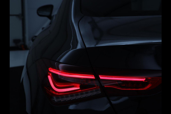 Mercedes-Benz CLA-Klasse 180 Business Solution AMG | Stoelverwarming | Leder/Alcantara | Navigatie | Park Assist | Widescreen | Full LED | Climate control | Bluetooth | Cruise control | Sportstoelen