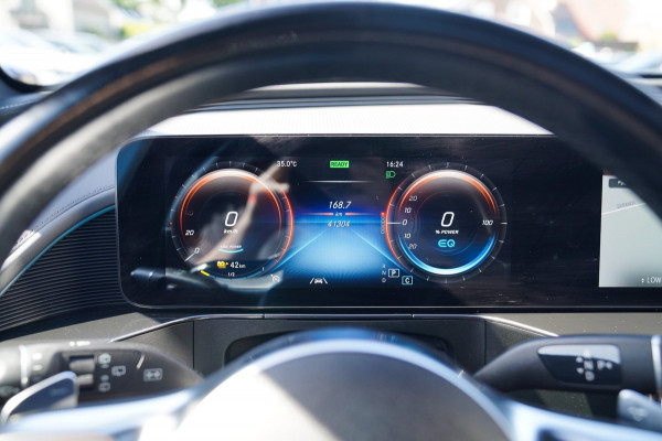 Mercedes-Benz EQC 400 4MATIC AMG Line Premium Plus 80 kWh |Camera | Lane assist | Stoelverwarming