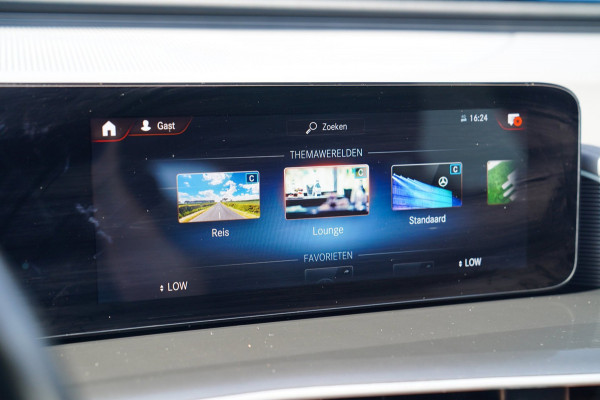Mercedes-Benz EQC 400 4MATIC AMG Line Premium Plus 80 kWh |Camera | Lane assist | Stoelverwarming