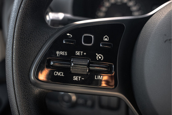 Mercedes-Benz Sprinter 316 CDI | 163 PK | Bakwagen met laadklep | NL auto | Camera | Cruise | Mbux | Climatronic