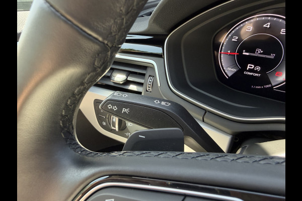Audi A4 Avant 35 TFSI Business Edition / Automaat / Afn. Trekhaak (1.500KG) / Carplay / Camera /