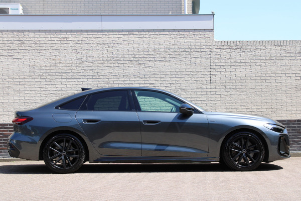 Audi A5 Limousine 2.0 e-hybrid quattro S edition | Trekhaak | Origineel NL |  Stoelverwarming | Elek. achterklep |