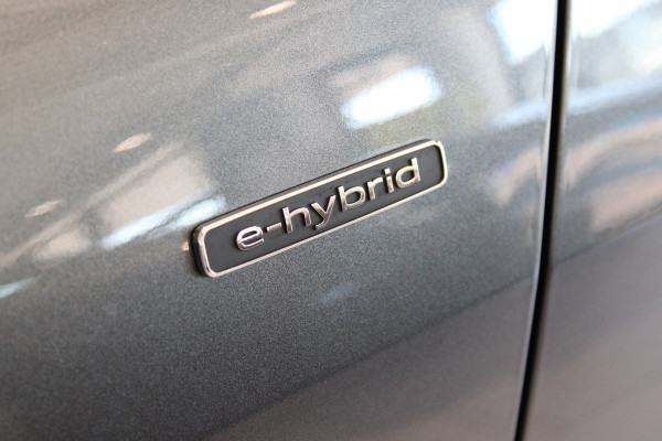 Audi A5 Limousine 2.0 e-hybrid quattro S edition | Trekhaak | Origineel NL |  Stoelverwarming | Elek. achterklep |