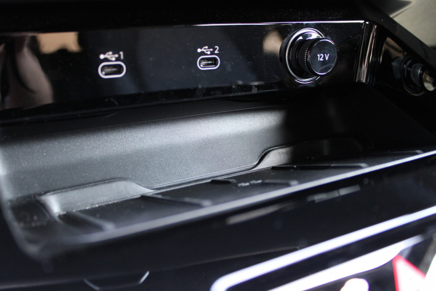 Audi A5 Limousine 2.0 e-hybrid quattro S edition | Trekhaak | Origineel NL |  Stoelverwarming | Elek. achterklep |