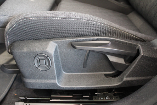 Audi A5 Limousine 2.0 e-hybrid quattro S edition | Trekhaak | Origineel NL |  Stoelverwarming | Elek. achterklep |