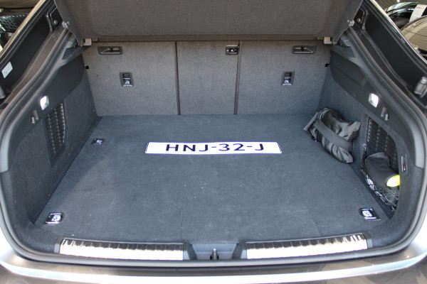 Audi A5 Limousine 2.0 e-hybrid quattro S edition | Trekhaak | Origineel NL |  Stoelverwarming | Elek. achterklep |