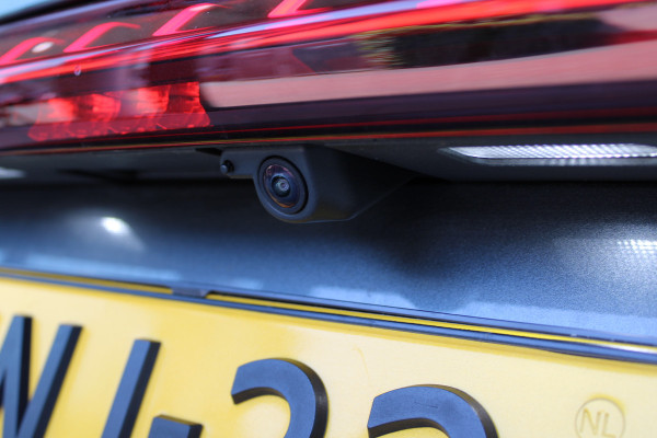 Audi A5 Limousine 2.0 e-hybrid quattro S edition | Trekhaak | Origineel NL |  Stoelverwarming | Elek. achterklep |