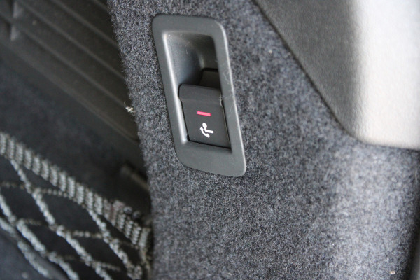 Audi A5 Limousine 2.0 e-hybrid quattro S edition | Trekhaak | Origineel NL |  Stoelverwarming | Elek. achterklep |