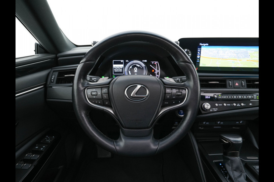 Lexus ES 300h Business Line (INCL-BTW) Aut. *PANO | LEATHER | FULL-LED | ADAPTIVE-CRUISE | BLINDSPOT | KEYLESS | CAMERA | HEATED-COMFORTSEATS | NAVI-FULLMAP | PRIVACY-GLASS | SHIFTPADDLES | ECC | PDC | 19''ALU*