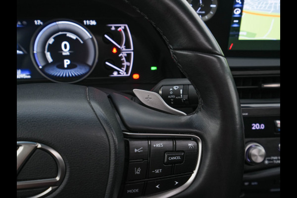 Lexus ES 300h Business Line (INCL-BTW) Aut. *PANO | LEATHER | FULL-LED | ADAPTIVE-CRUISE | BLINDSPOT | KEYLESS | CAMERA | HEATED-COMFORTSEATS | NAVI-FULLMAP | PRIVACY-GLASS | SHIFTPADDLES | ECC | PDC | 19''ALU*