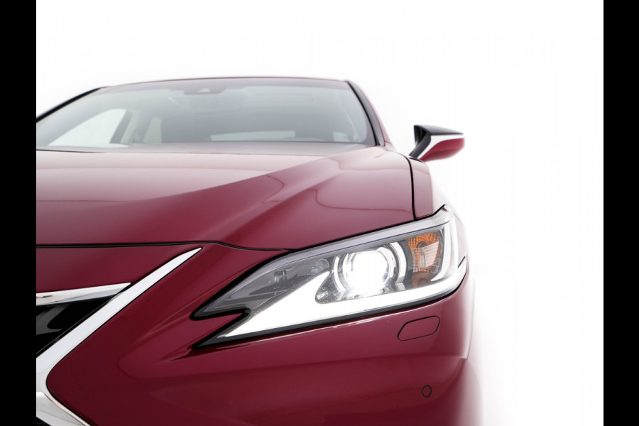 Lexus ES 300h Business Line (INCL-BTW) Aut. *PANO | LEATHER | FULL-LED | ADAPTIVE-CRUISE | BLINDSPOT | KEYLESS | CAMERA | HEATED-COMFORTSEATS | NAVI-FULLMAP | PRIVACY-GLASS | SHIFTPADDLES | ECC | PDC | 19''ALU*
