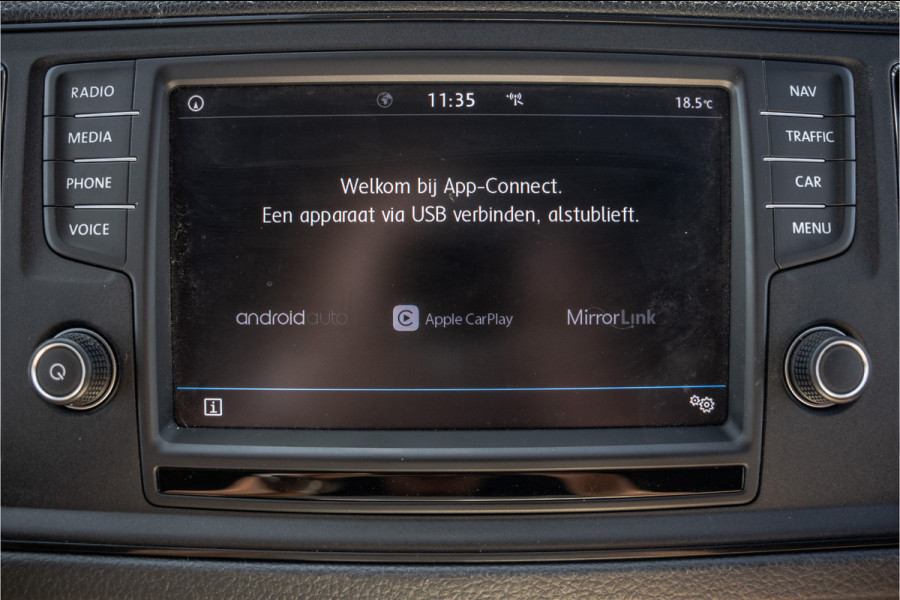 Volkswagen Crafter 2.0 TDI L3H3 | Automaat | 177 PK | Highline | LED | Camera | Carplay | PDC | Trekhaak