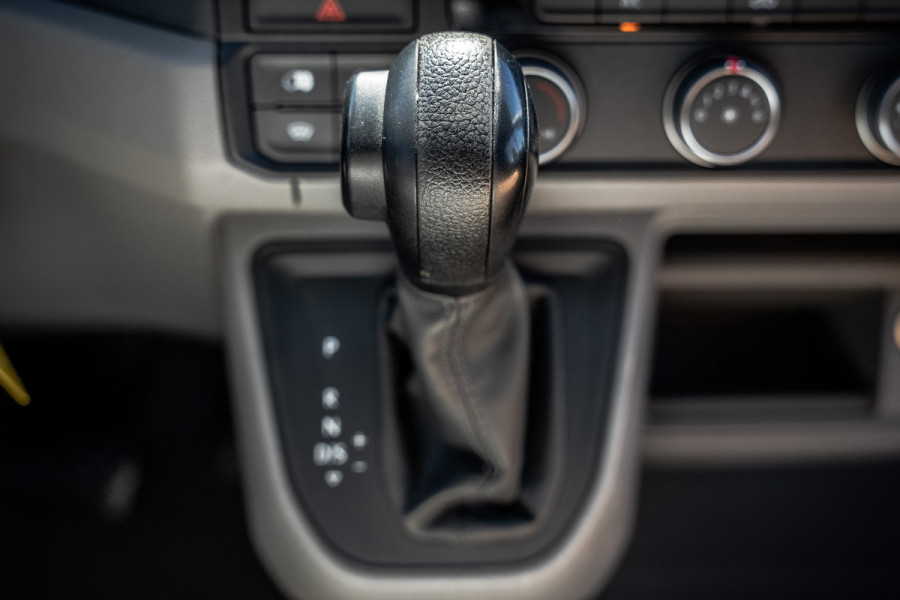 Volkswagen Crafter 2.0 TDI L3H3 | Automaat | 177 PK | Highline | LED | Camera | Carplay | PDC | Trekhaak