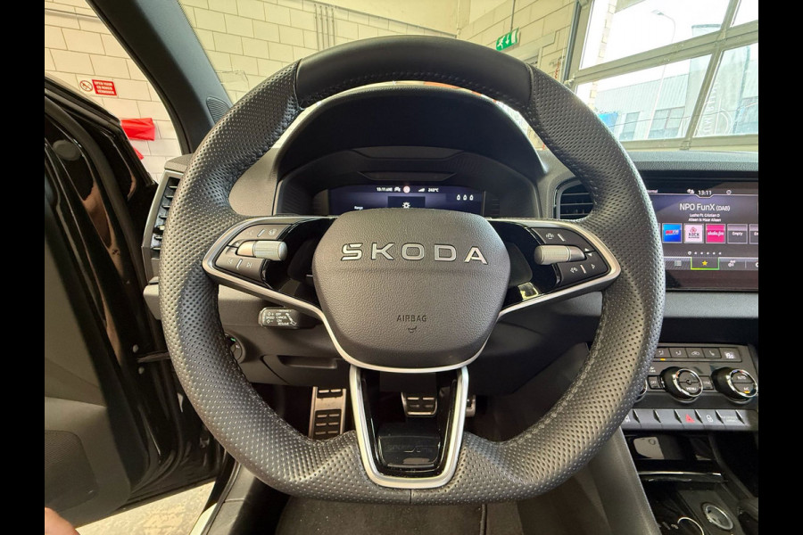 Škoda Karoq 1.5 TSI ACT Sportline Business Automaat, Panoramadak, Stoelverwarming
