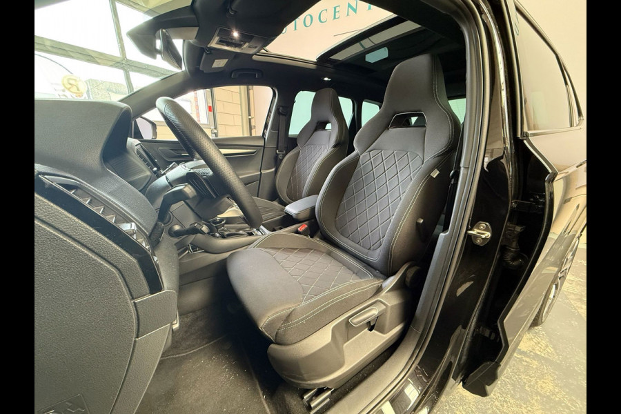 Škoda Karoq 1.5 TSI ACT Sportline Business Automaat, Panoramadak, Stoelverwarming