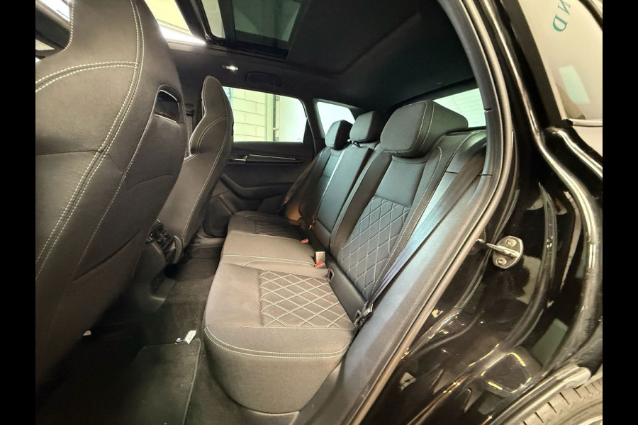 Škoda Karoq 1.5 TSI ACT Sportline Business Automaat, Panoramadak, Stoelverwarming