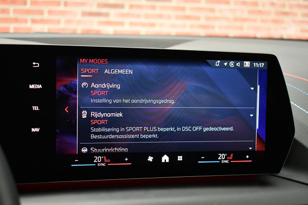 BMW 1-serie 120 M-Sport Pano ACC 360 HUD Shadowline 18inch