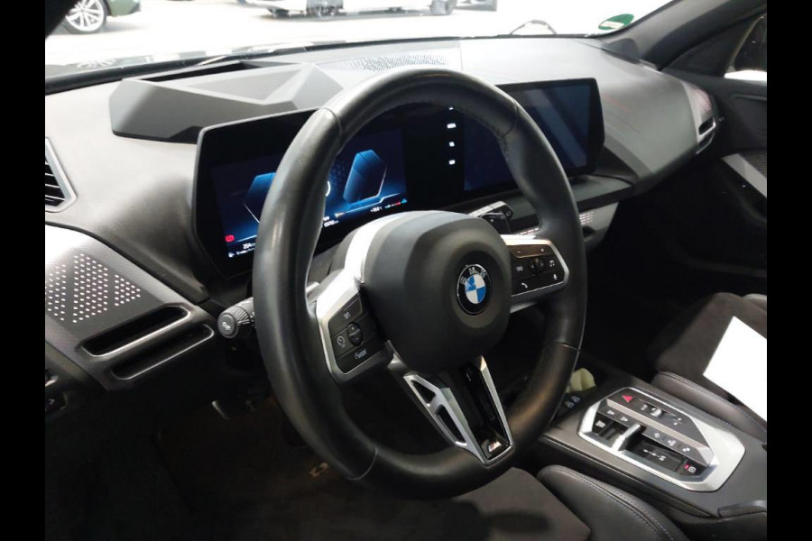 BMW 1-serie 120 M-Sport Pano ACC 360 HUD Shadowline 18inch