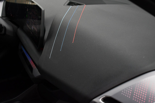 BMW 1-serie 120 M-Sport Pano ACC 360 HUD Shadowline 18inch