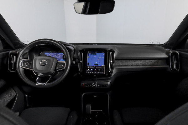 Volvo XC40 Recharge Plus 70 kWh Orig. NL | Dig. Cockpit | Adapt. Cruise | Stoel-+Stuurverw. | Elek. Klep | PDC | Camera | NAV+App. Connect | ECC | LM 19" |