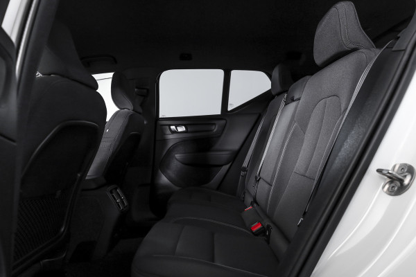 Volvo XC40 Recharge Plus 70 kWh Orig. NL | Dig. Cockpit | Adapt. Cruise | Stoel-+Stuurverw. | Elek. Klep | PDC | Camera | NAV+App. Connect | ECC | LM 19" |