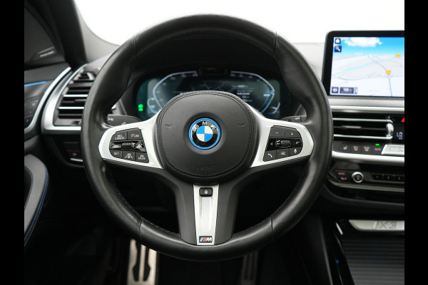BMW iX3 M Sport 80 kWh 286pk Dealer O.H. | Trekhaak Af Fabriek | Panodak | Head Up | Adaptive Cruise | 360 Camera | Harman / Kardon | Lederen Sportstoelen Memory & Verwarmd | Laser LED | Stuur Verwarmd | Keyless | Blis | Sfeerverlichting | 20"L.M |