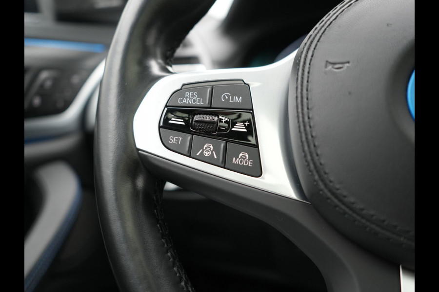 BMW iX3 M Sport 80 kWh 286pk Dealer O.H. | Trekhaak Af Fabriek | Panodak | Head Up | Adaptive Cruise | 360 Camera | Harman / Kardon | Lederen Sportstoelen Memory & Verwarmd | Laser LED | Stuur Verwarmd | Keyless | Blis | Sfeerverlichting | 20"L.M |