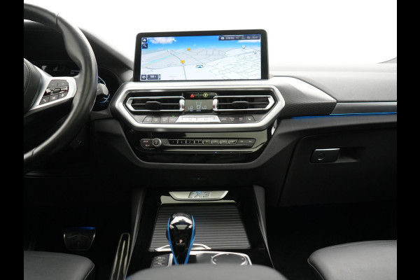 BMW iX3 M Sport 80 kWh 286pk Dealer O.H. | Trekhaak Af Fabriek | Panodak | Head Up | Adaptive Cruise | 360 Camera | Harman / Kardon | Lederen Sportstoelen Memory & Verwarmd | Laser LED | Stuur Verwarmd | Keyless | Blis | Sfeerverlichting | 20"L.M |