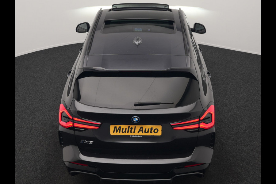 BMW iX3 M Sport 80 kWh 286pk Dealer O.H. | Trekhaak Af Fabriek | Panodak | Head Up | Adaptive Cruise | 360 Camera | Harman / Kardon | Lederen Sportstoelen Memory & Verwarmd | Laser LED | Stuur Verwarmd | Keyless | Blis | Sfeerverlichting | 20"L.M |