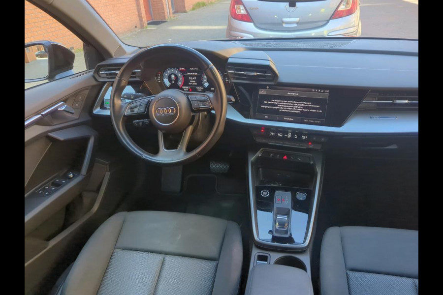 Audi A3 Sportback 30 TFSI Pro Line NL-AUTO | PDC | CARPLAY