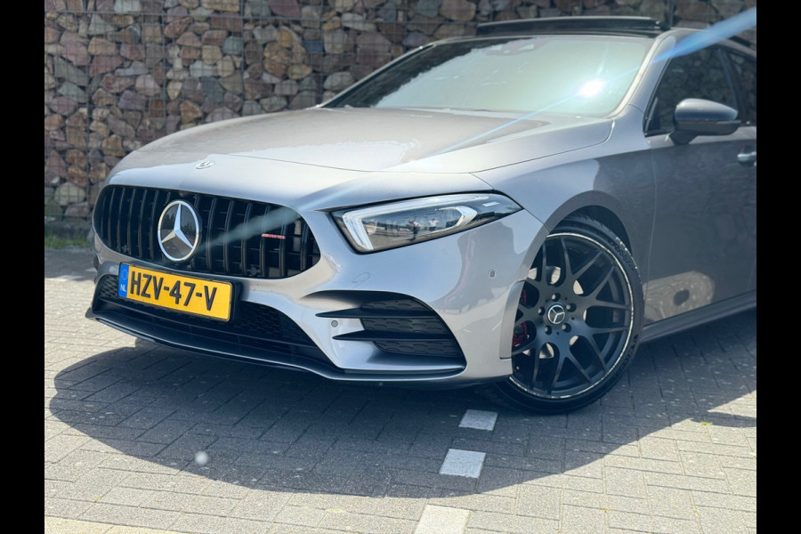 Mercedes-Benz A-Klasse 200 AMG 45 Styling Panoramadak Burmester CarPlay Sfeer 360 WideScreen Memory