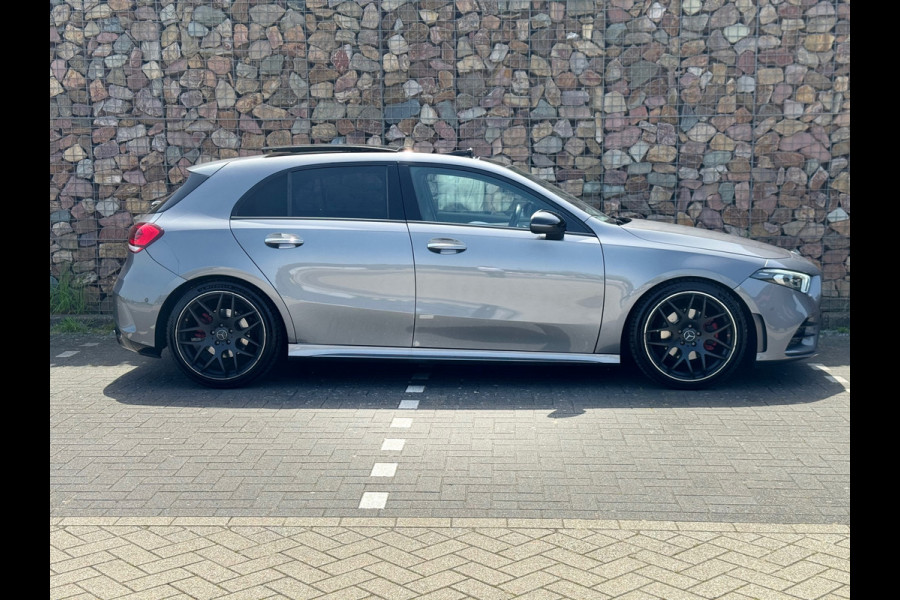 Mercedes-Benz A-Klasse 200 AMG 45 Styling Panoramadak Burmester CarPlay Sfeer 360 WideScreen Memory
