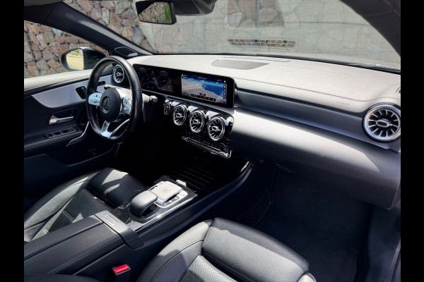 Mercedes-Benz A-Klasse 200 AMG 45 Styling Panoramadak Burmester CarPlay Sfeer 360 WideScreen Memory