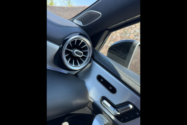 Mercedes-Benz A-Klasse 200 AMG 45 Styling Panoramadak Burmester CarPlay Sfeer 360 WideScreen Memory