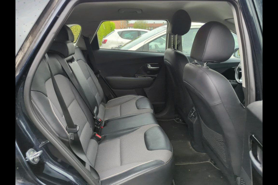 Kia e-Niro DynamicLine 64 kWh NL-AUTO | 1/2 LEDER | NAVI+CARPLAY