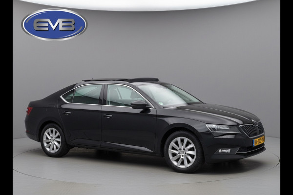 Škoda Superb 1.5 TSI ACT Style Business, LET OP: 18000 km! Origineel NL auto met nap, panoramadak, leder, 1 e eigenaar