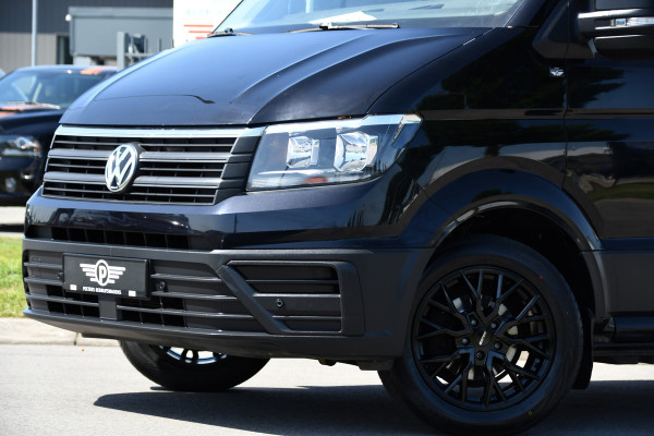 Volkswagen Crafter 35 2.0 TDI L3H3 Black Edition Camera, Cruise, Carplay, Automaat, Trekhaak, 140pk, Airco, Multimedia, Uniek!