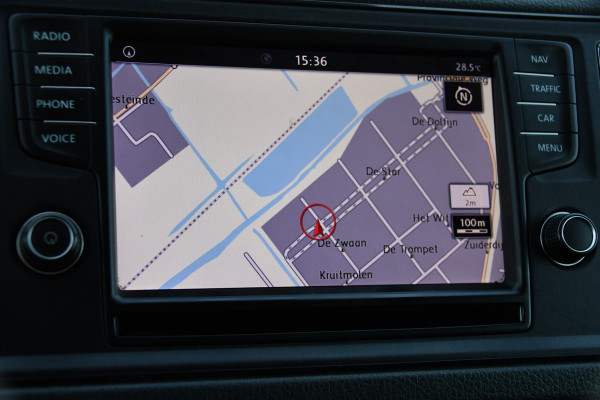 Volkswagen Crafter 35 2.0 TDI L3H3 Black Edition Camera, Cruise, Carplay, Automaat, Trekhaak, 140pk, Airco, Multimedia, Uniek!