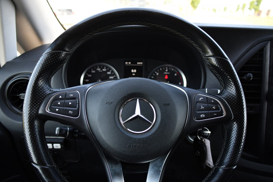 Mercedes-Benz Vito 116 CDI L2 PB Edition Camera, Cruise, Carplay, Stoelverwarming, LED, Automaat, Trekhaak, Standkachel, Multimedia, 164pk, Uniek!