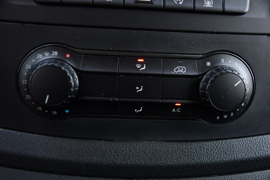 Mercedes-Benz Vito 116 CDI L2 PB Edition Camera, Cruise, Carplay, Stoelverwarming, LED, Automaat, Trekhaak, Standkachel, Multimedia, 164pk, Uniek!