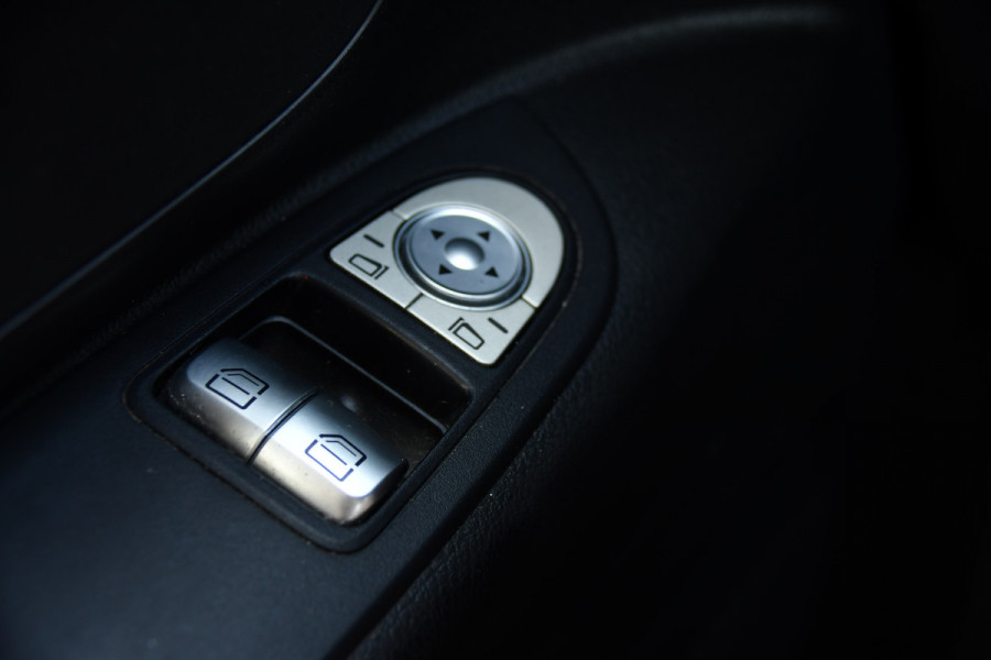 Mercedes-Benz Vito 116 CDI L2 PB Edition Camera, Cruise, Carplay, Stoelverwarming, LED, Automaat, Trekhaak, Standkachel, Multimedia, 164pk, Uniek!