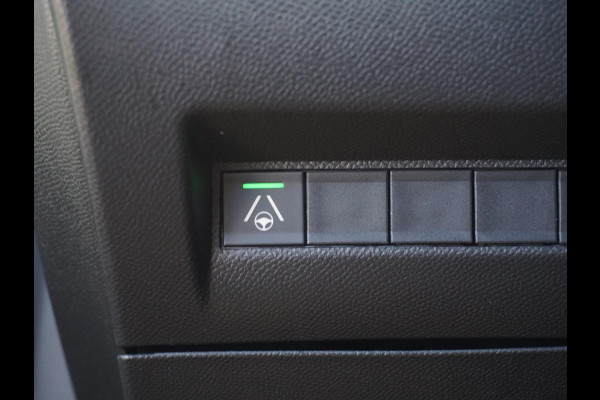 Peugeot e-2008 EV GT Avantage 54 kWh 360 Camera
